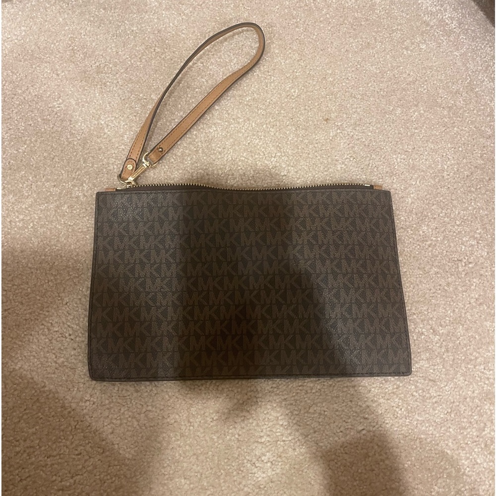 Michael Kors Clutch